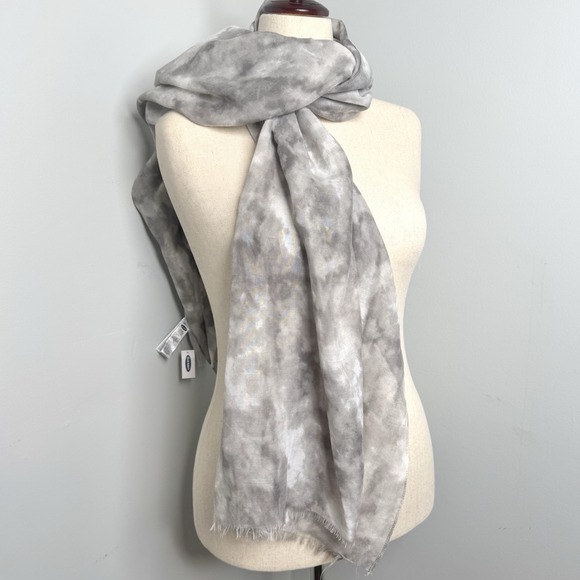 Old Navy Accessories - OLD NAVY Grey & White Tie Dye NEW with tags lightweight scarf 72" x 30"